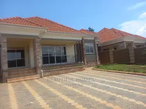 Furnished 4bdrm House in Kira Posh for Sale