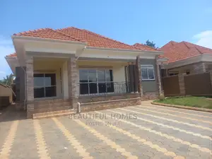 Furnished 4bdrm House in Kira Posh for Sale