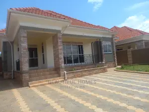 Furnished 4bdrm House in Kira for Sale