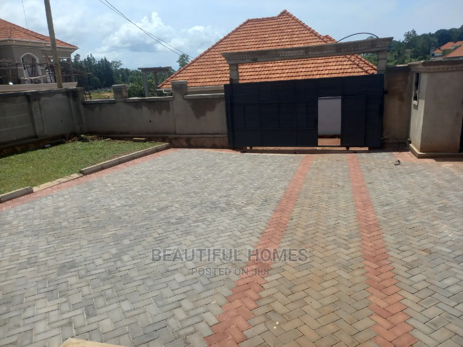 Furnished 4bdrm House in Kira First Class for Sale