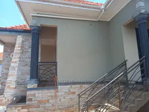 Furnished 4bdrm Bungalow in Kira for sale