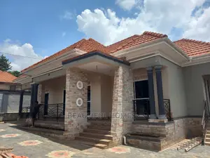 Furnished 4bdrm House in Kira for Sale