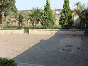 Furnished 5bdrm Mansion in Kira for Sale