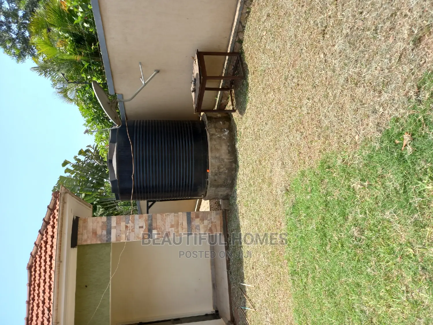 Furnished 4bdrm Bungalow in Kira Tarmacked for Sale