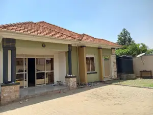 Furnished 4bdrm Bungalow in Kira Tarmacked for Sale