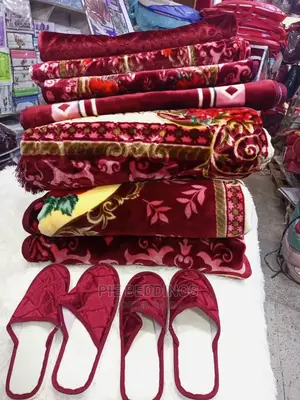 12pc Embossed Blanket
