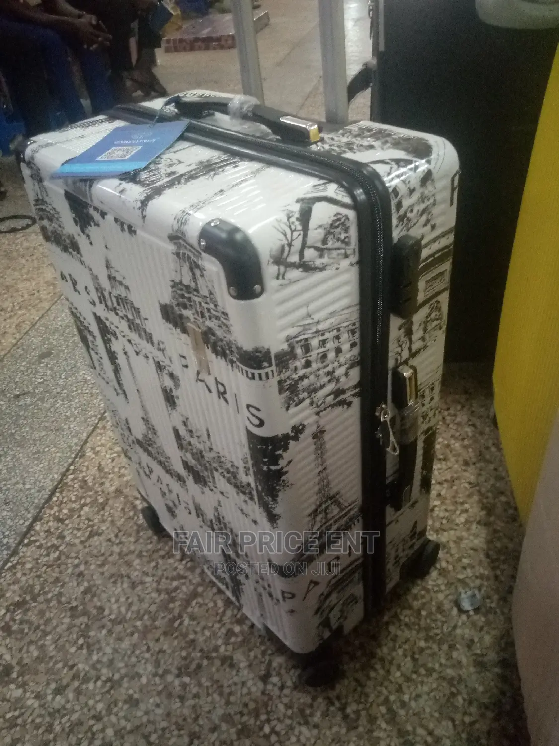 Style Plastic Suitcase Extra Large ( White)
