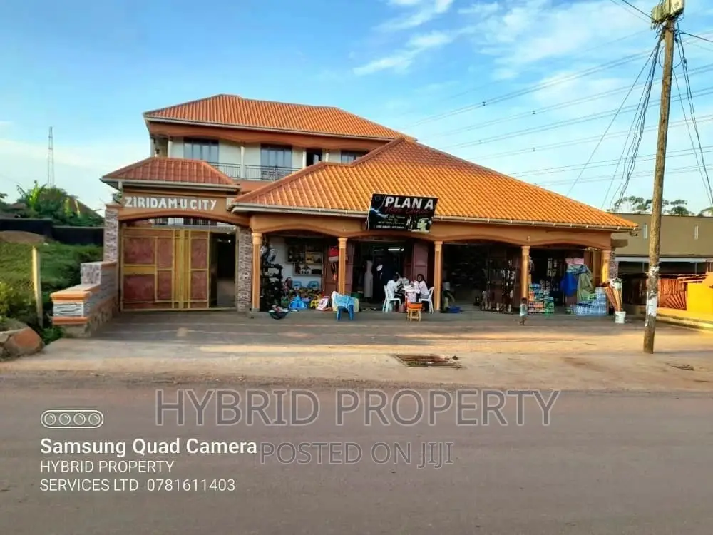 Commercial Building for Sale in Nansana Along Hoima Road.