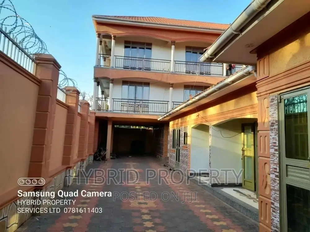 Commercial Building for Sale in Nansana Along Hoima Road.