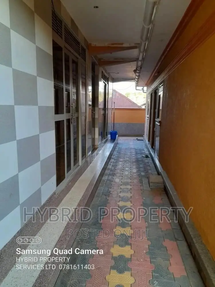 Commercial Building for Sale in Nansana Along Hoima Road.