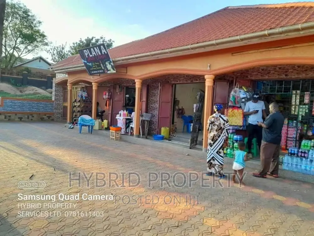 Commercial Building for Sale in Nansana Along Hoima Road.