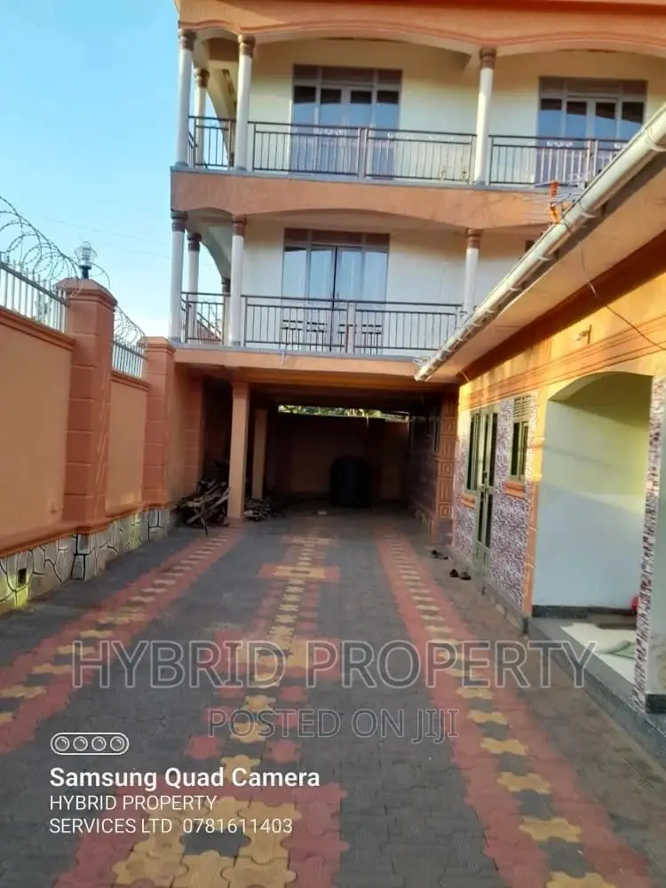 Commercial Building for Sale in Nansana Along Hoima Road.