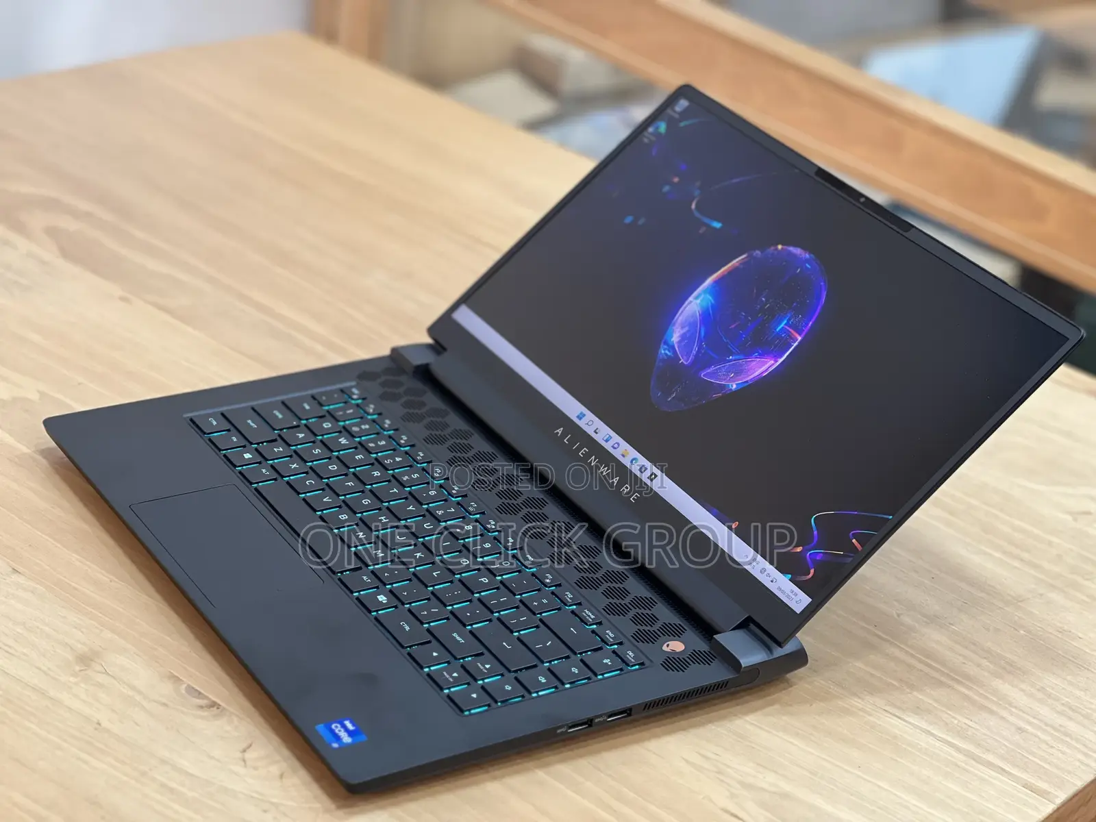 New Laptop Dell Alienware 15 R3 16GB Intel Core I7 SSHD (Hybrid) 1T