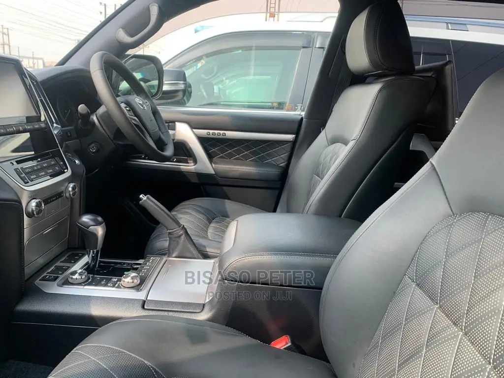 New Toyota Land Cruiser Prado 2.7 2020 Black