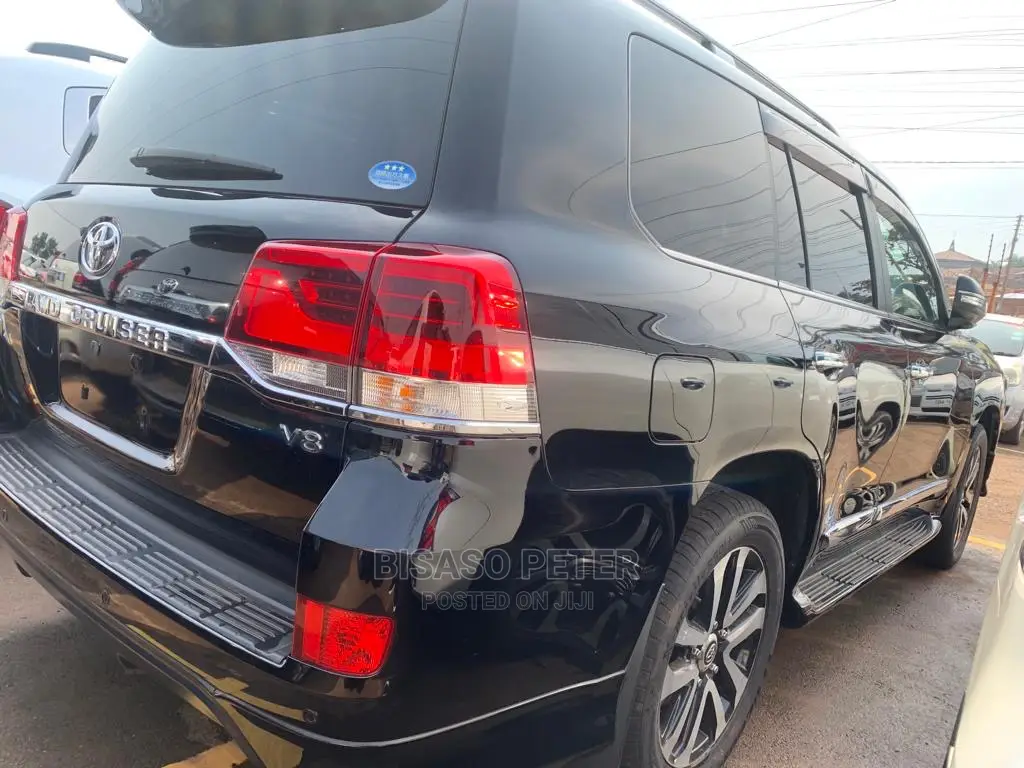 New Toyota Land Cruiser Prado 2.7 2020 Black