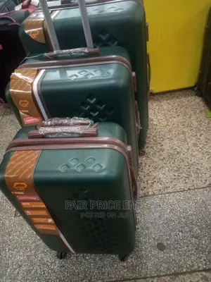 Plastic Suitcase by Good Perter, Extra Large( Green)