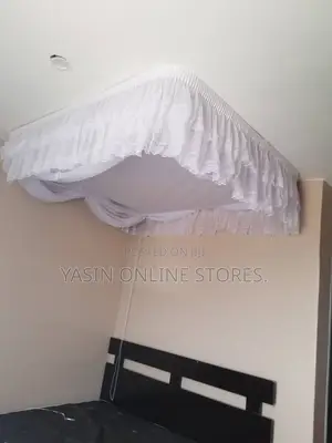 Mosquito Net Ceiling Mounted.