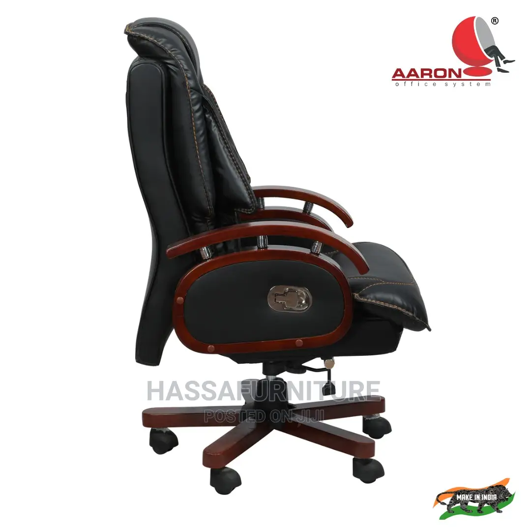 Executive Heavy Duty Director Chair