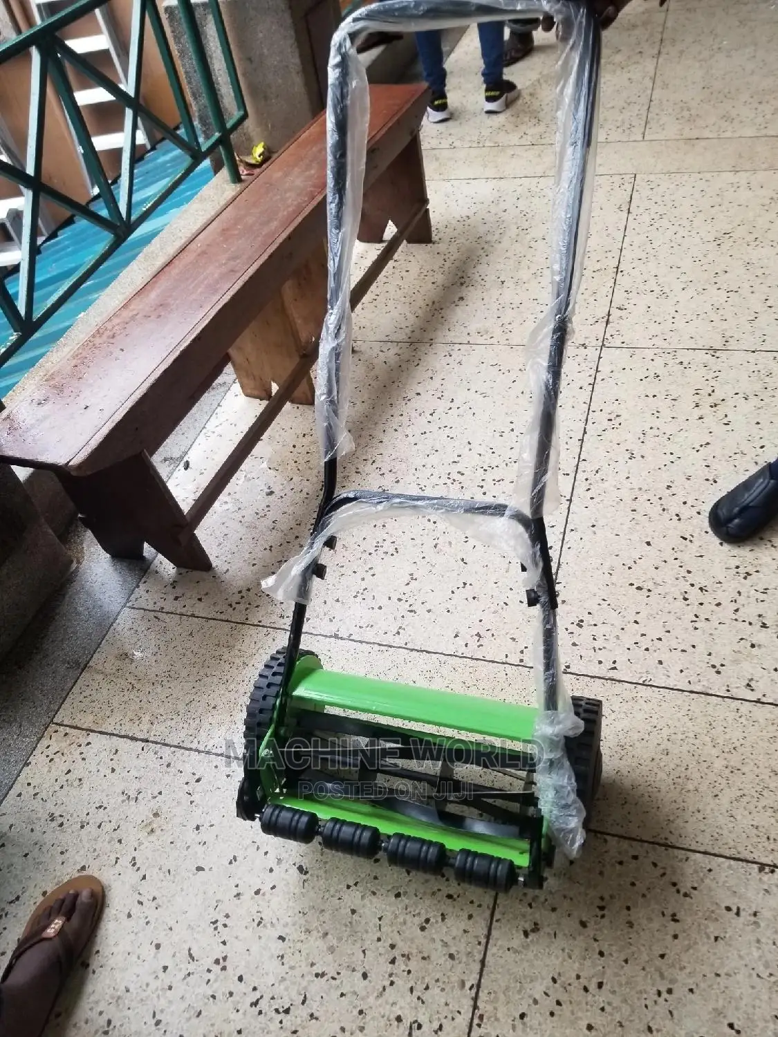 Manual Lawn Mower (Hand Held)