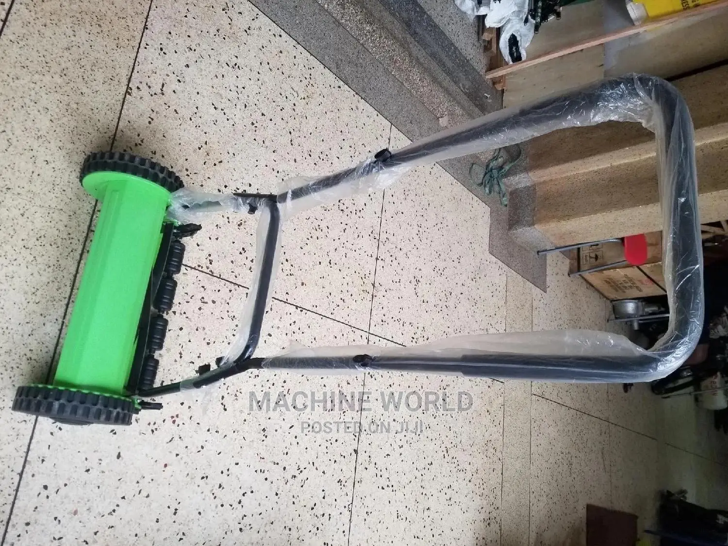 Manual Lawn Mower (Hand Held)