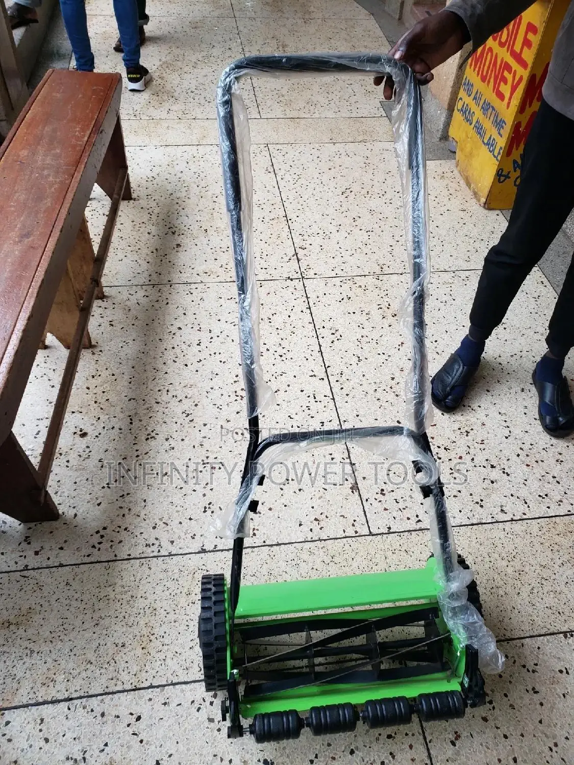 Manual Lawn Mower ( Hand Held)