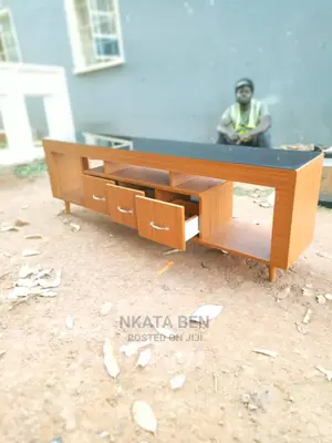 Sapeli Tv Stand 5 Feet Long