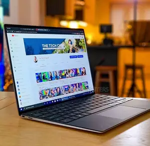 New Laptop Dell XPS 13 8GB Intel Core I7 SSD 512GB