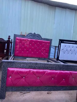 Classy 5*6 Leather Bed-Pink