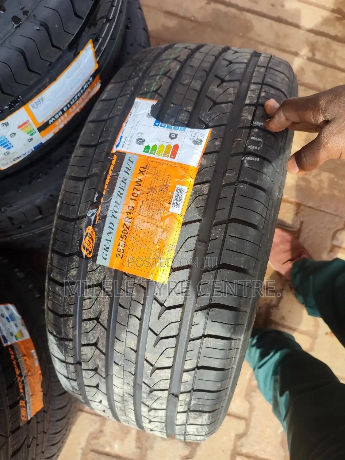 255/50r19 Tires