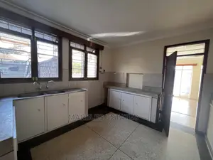 5bdrm House in Bugolobi, Central Division for Rent