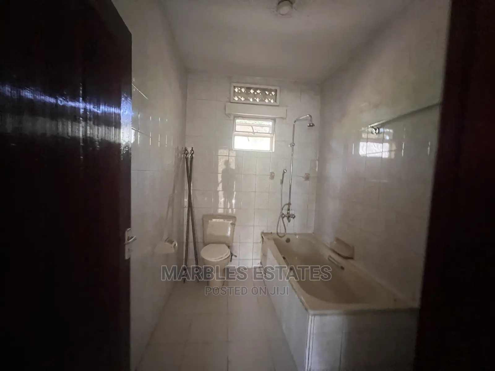 4bdrm Bungalow in Bugolobi, Central Division for Rent