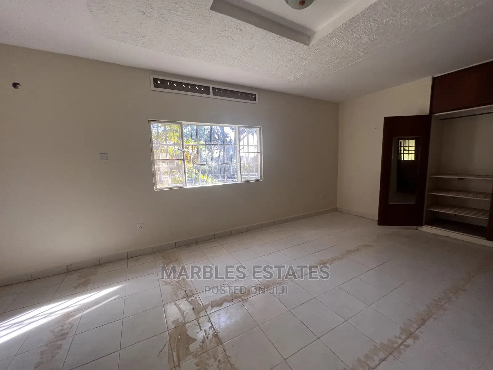4bdrm Bungalow in Bugolobi, Central Division for Rent