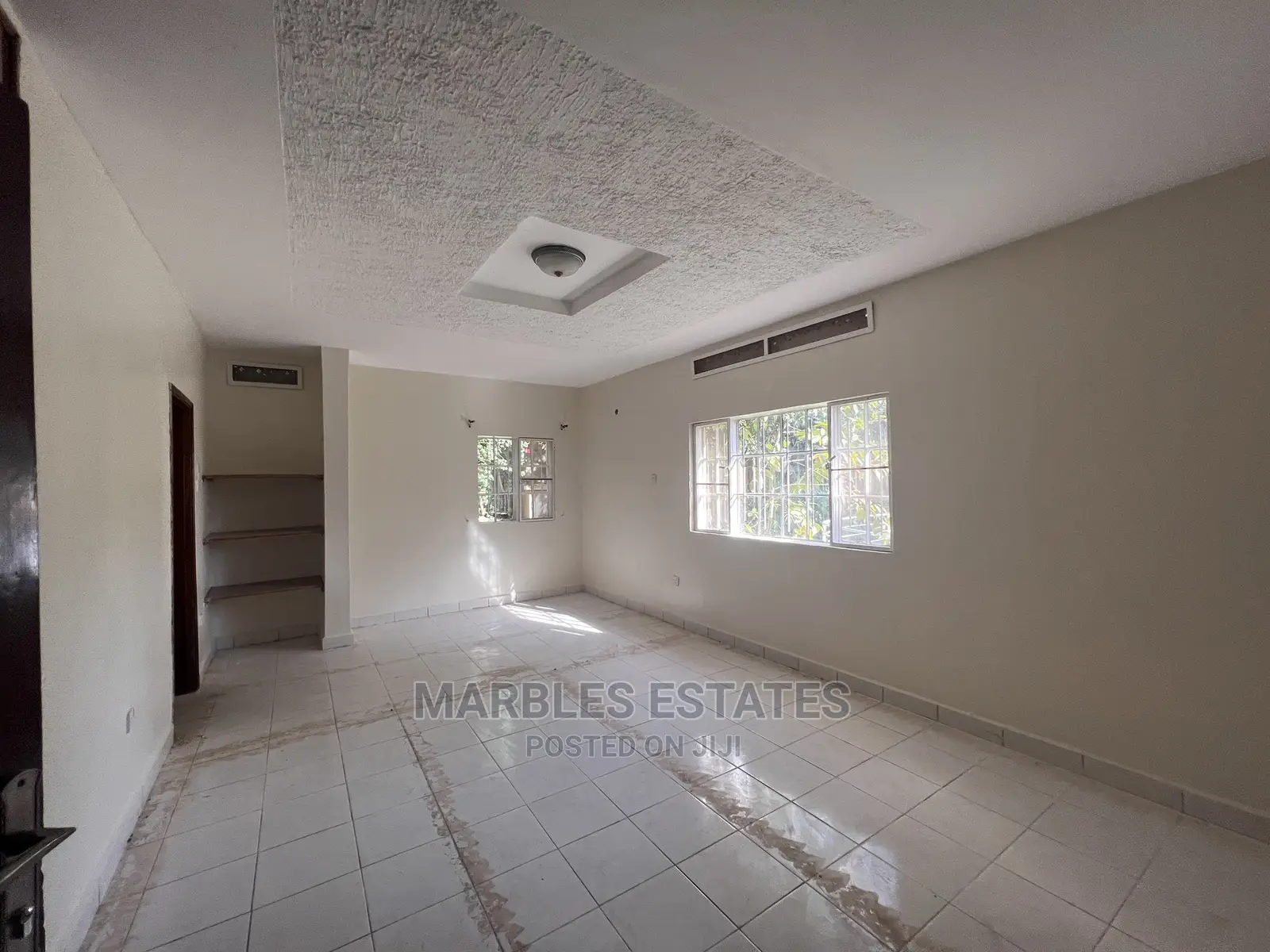4bdrm Bungalow in Bugolobi, Central Division for Rent
