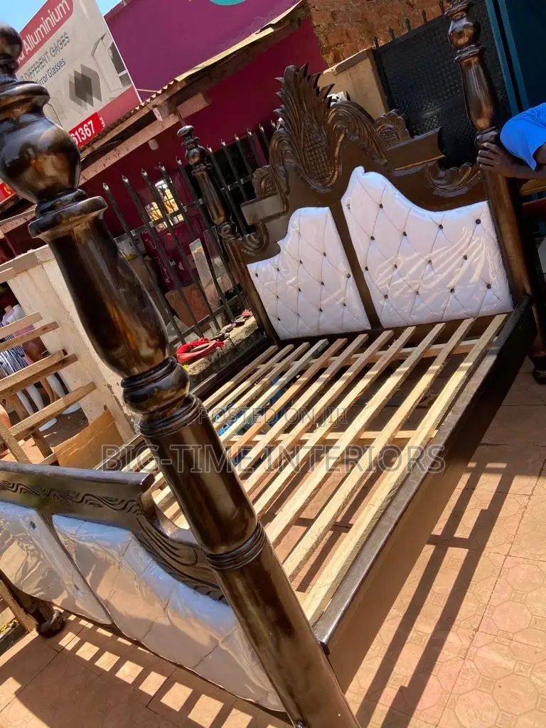 Classy 5*6 Leather Bed