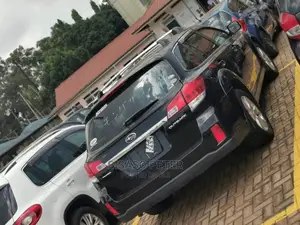 Subaru Outback 2.5i 2010 Black
