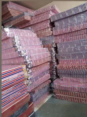 Photo - Vitafoam Mattresses. 6*6 in 6 Inches Sealed( Red)