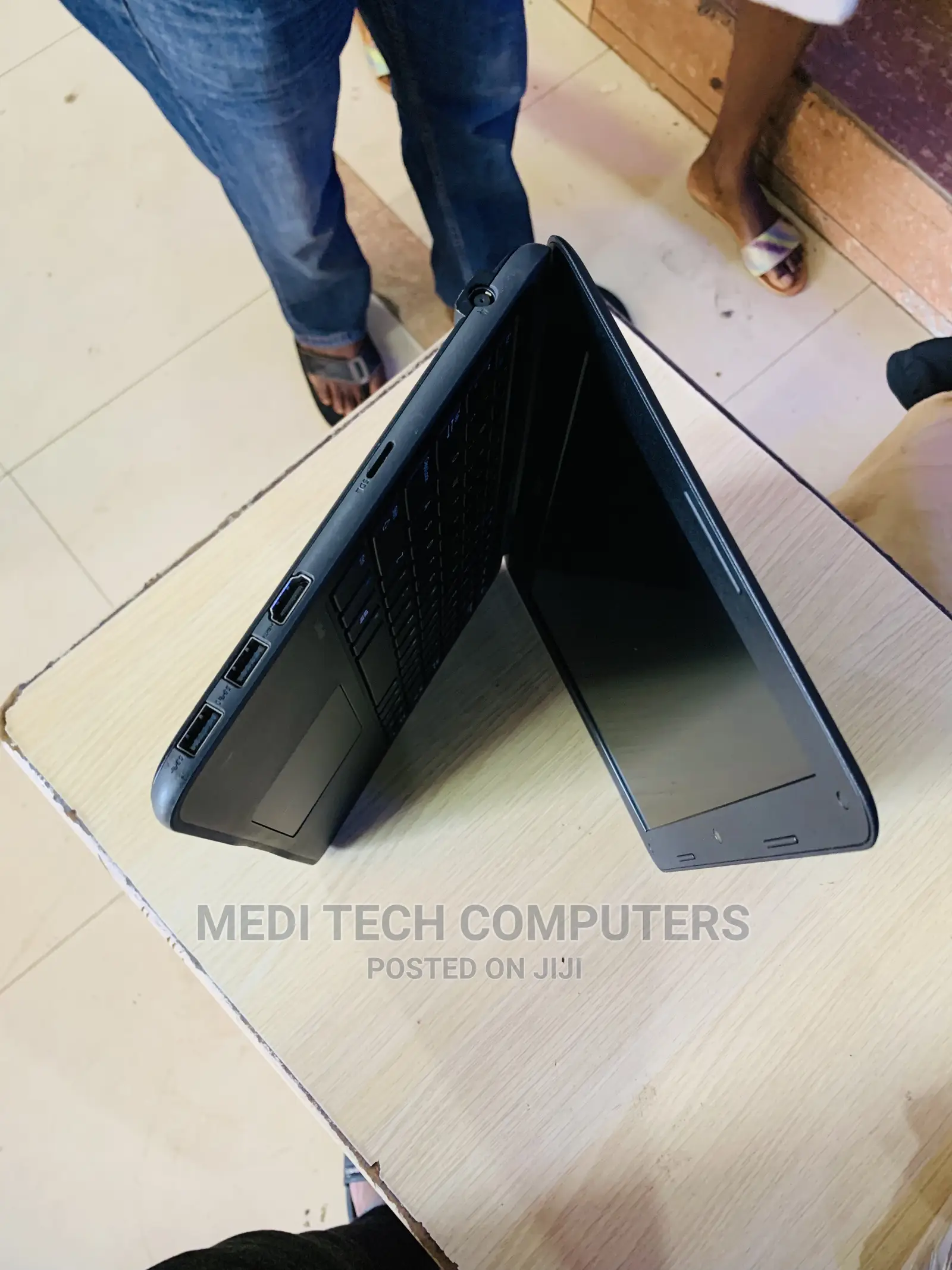 Laptop Dell Latitude 11 3190 4GB Intel Celeron SSD 128GB