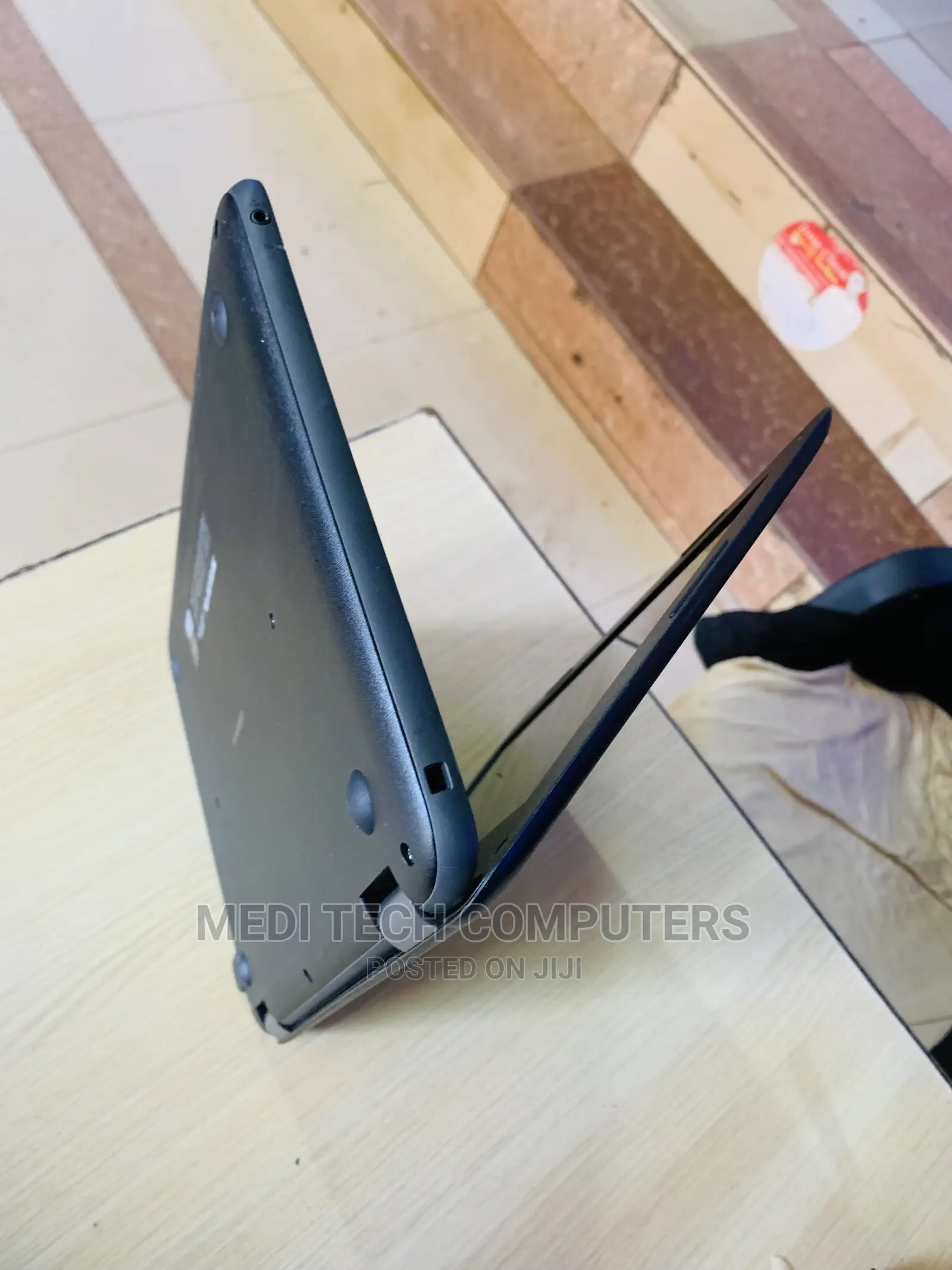Laptop Dell Latitude 11 3190 4GB Intel Celeron SSD 128GB