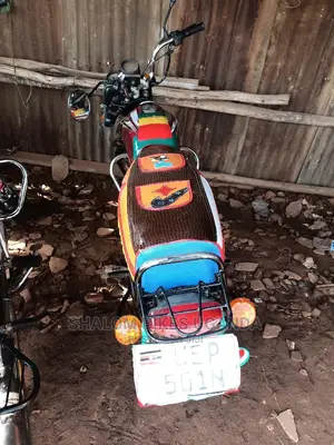Bajaj Boxer 2018 Gray