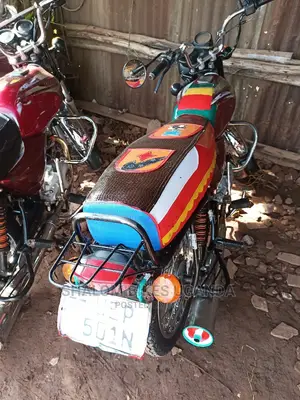Bajaj Boxer 2018 Gray