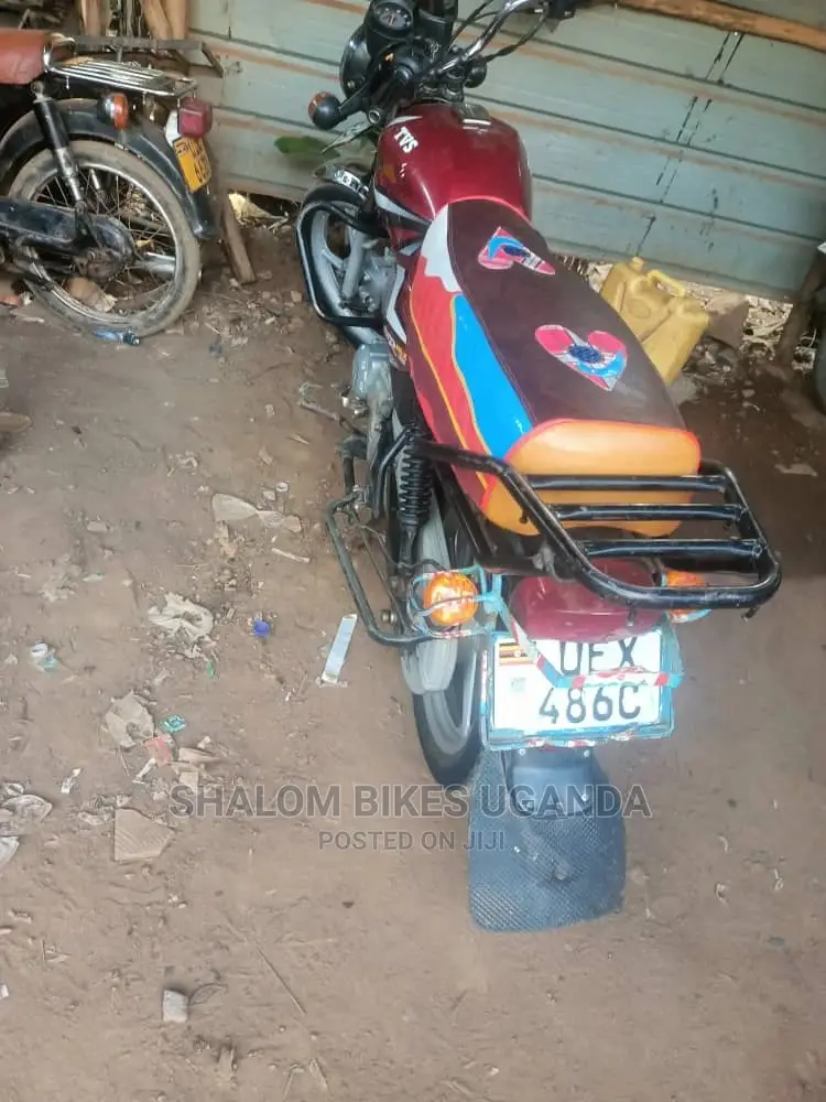 TVS HLX 125 2018 Beige