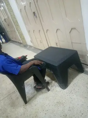 Plastic Baboo Table