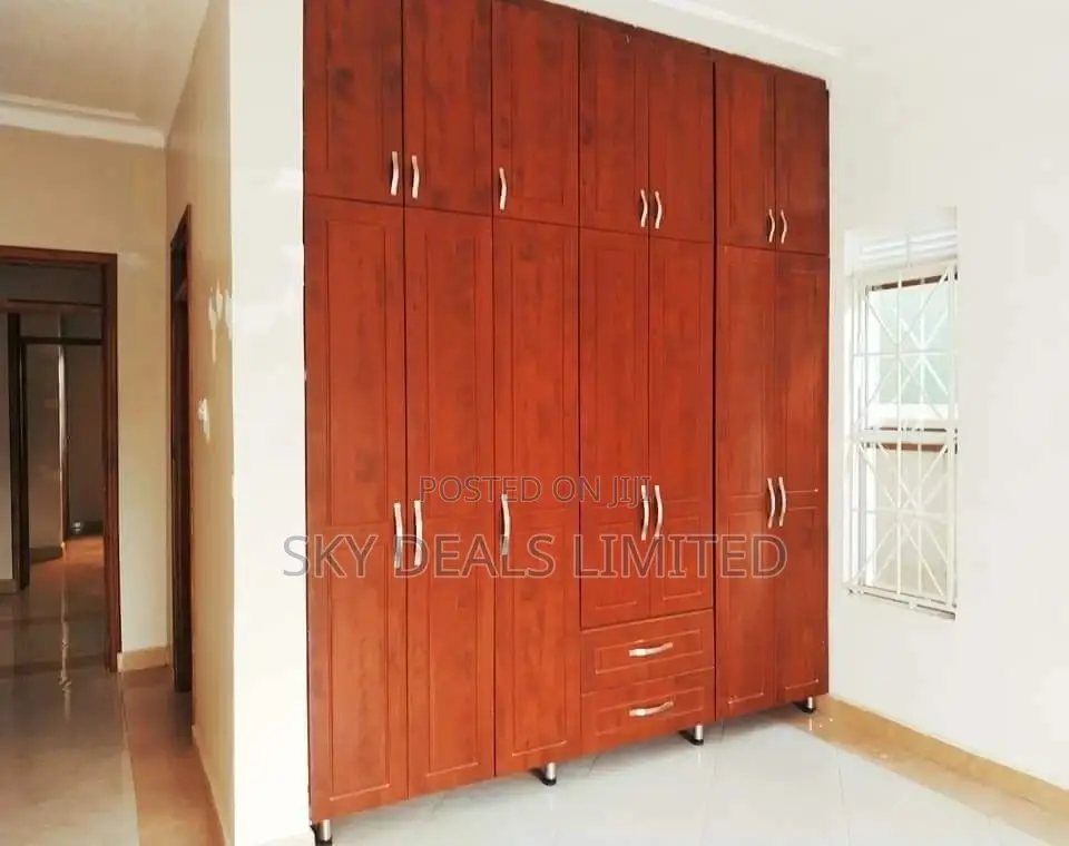 2bdrm Bungalow in Kyanja, Nakawa for Sale