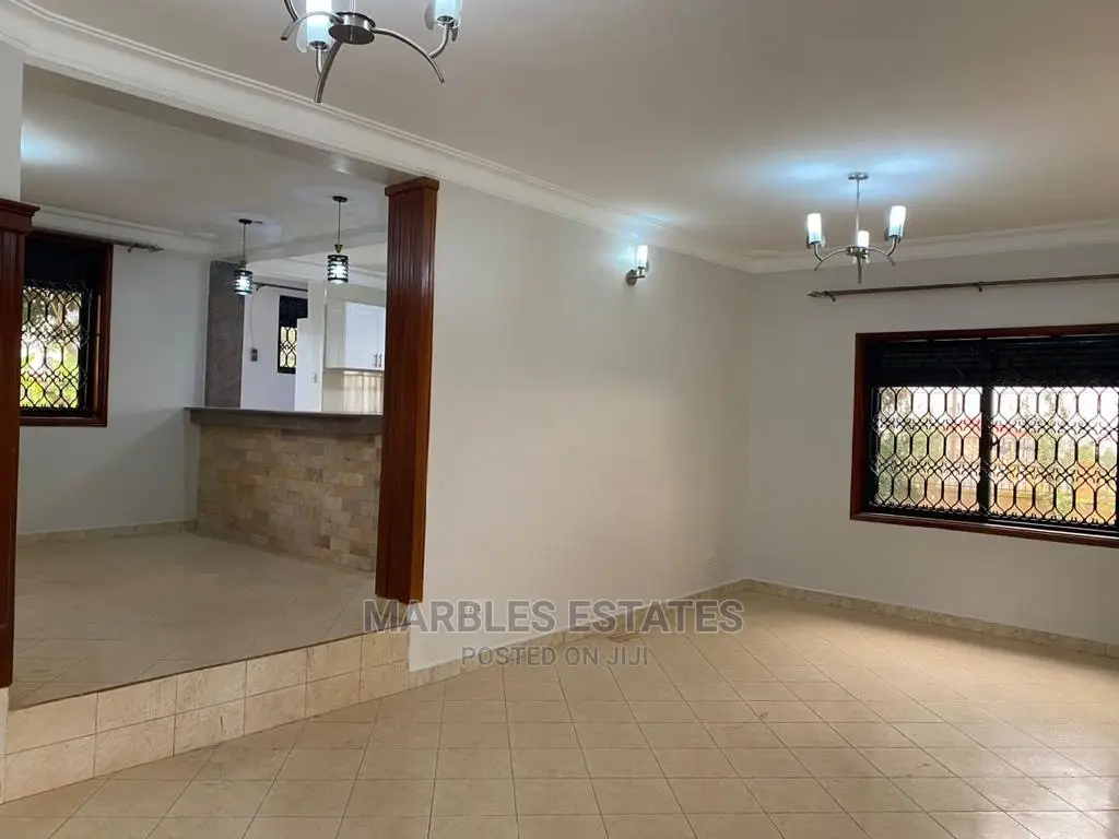 4bdrm Bungalow in Mutungo, Central Division for Rent