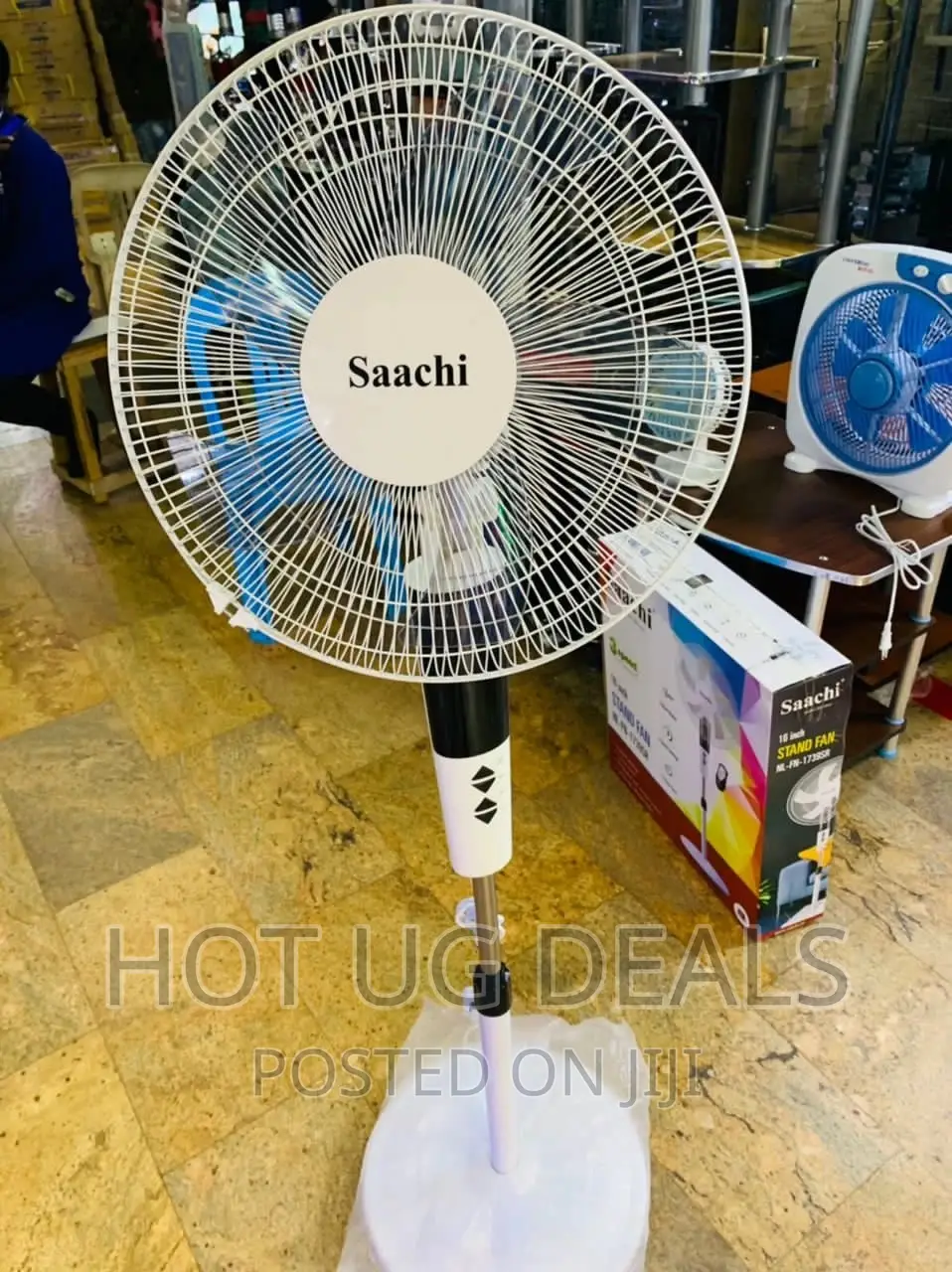 Saachi 5 Blade Stand Fan With Remote Control 16inch _White