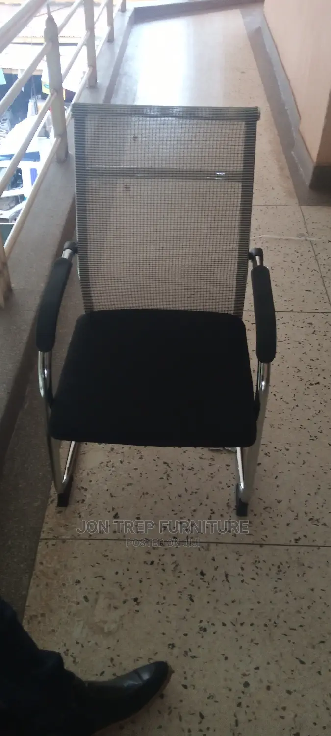 Mesh Visitors Chair