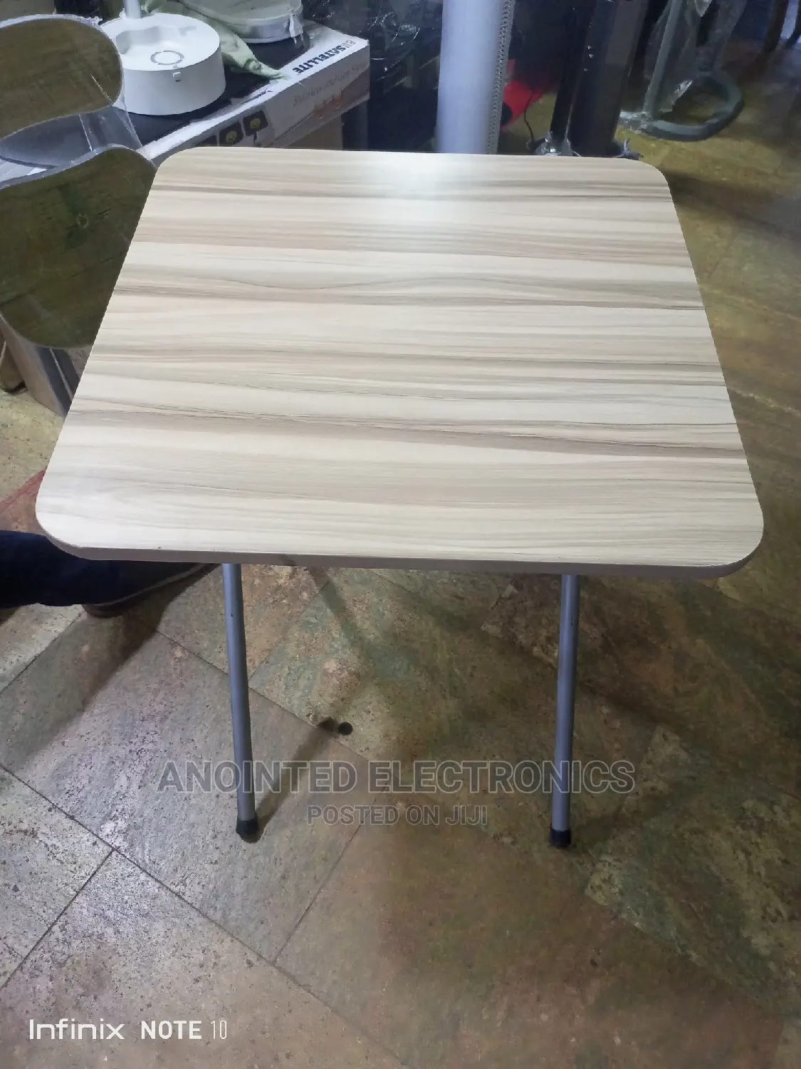 Foldable Reading Table
