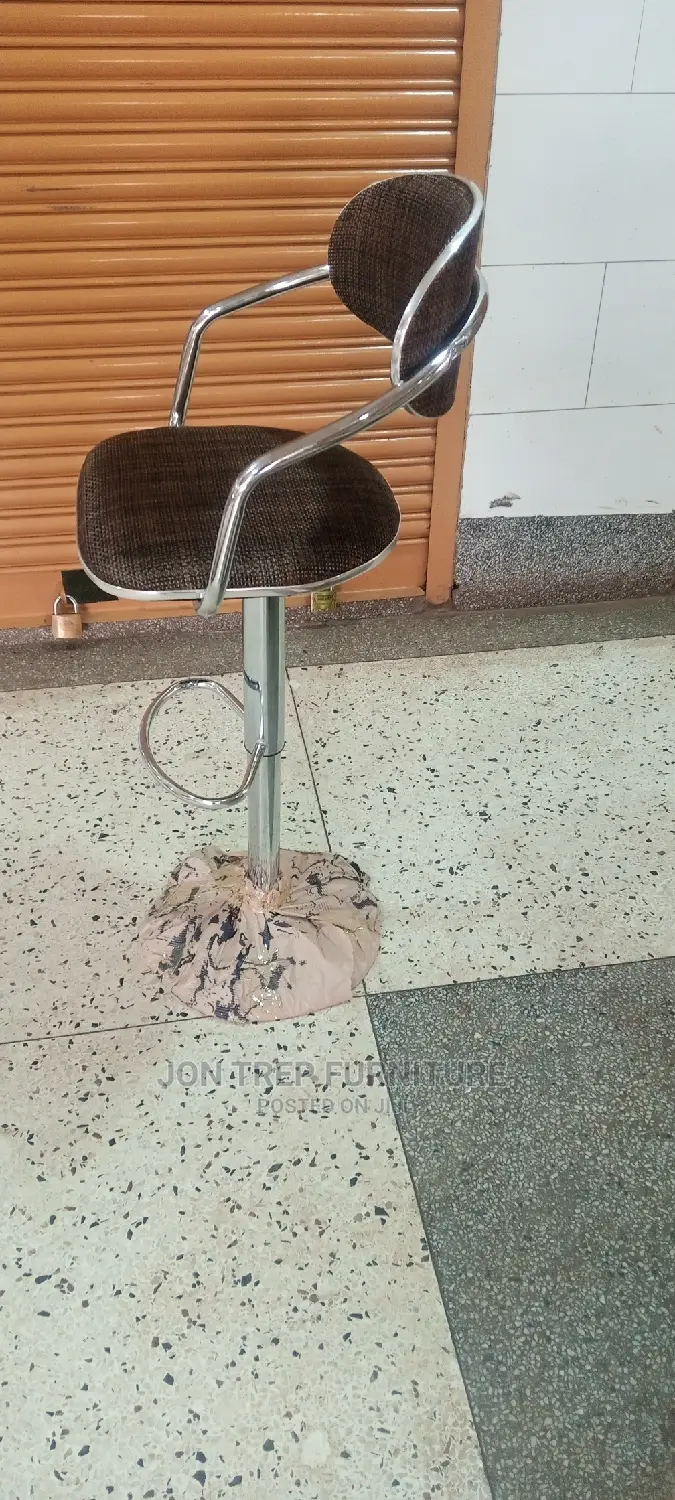 Teller Chair