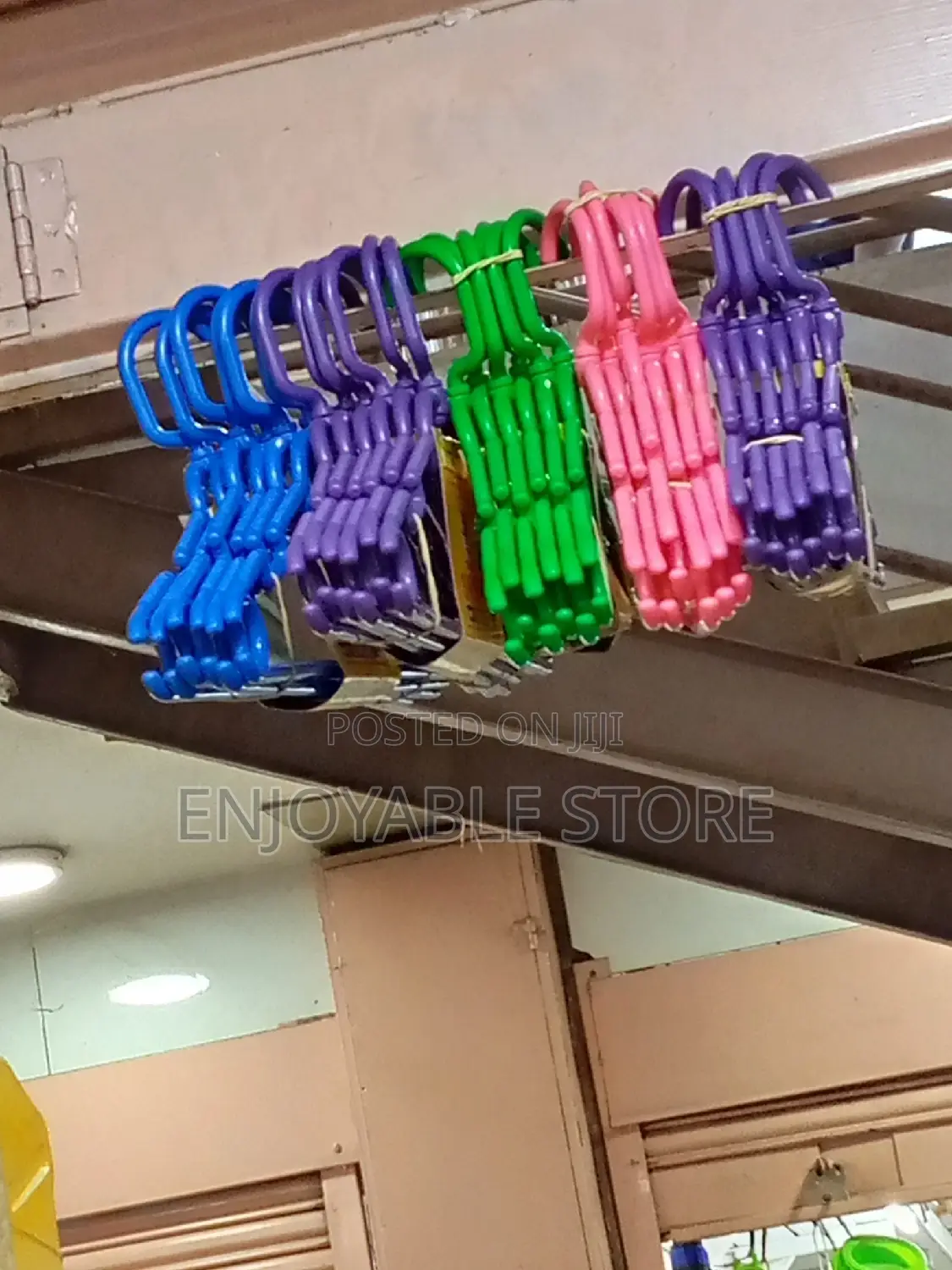 Plastic Clothes Hanger 12pcs