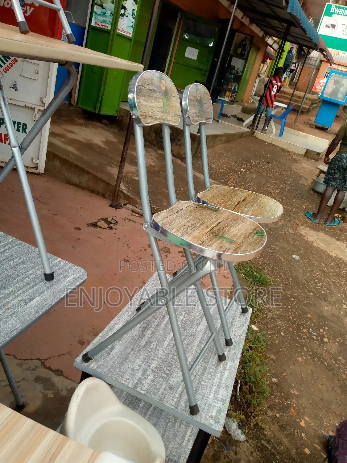 Foldable Reading Chairs